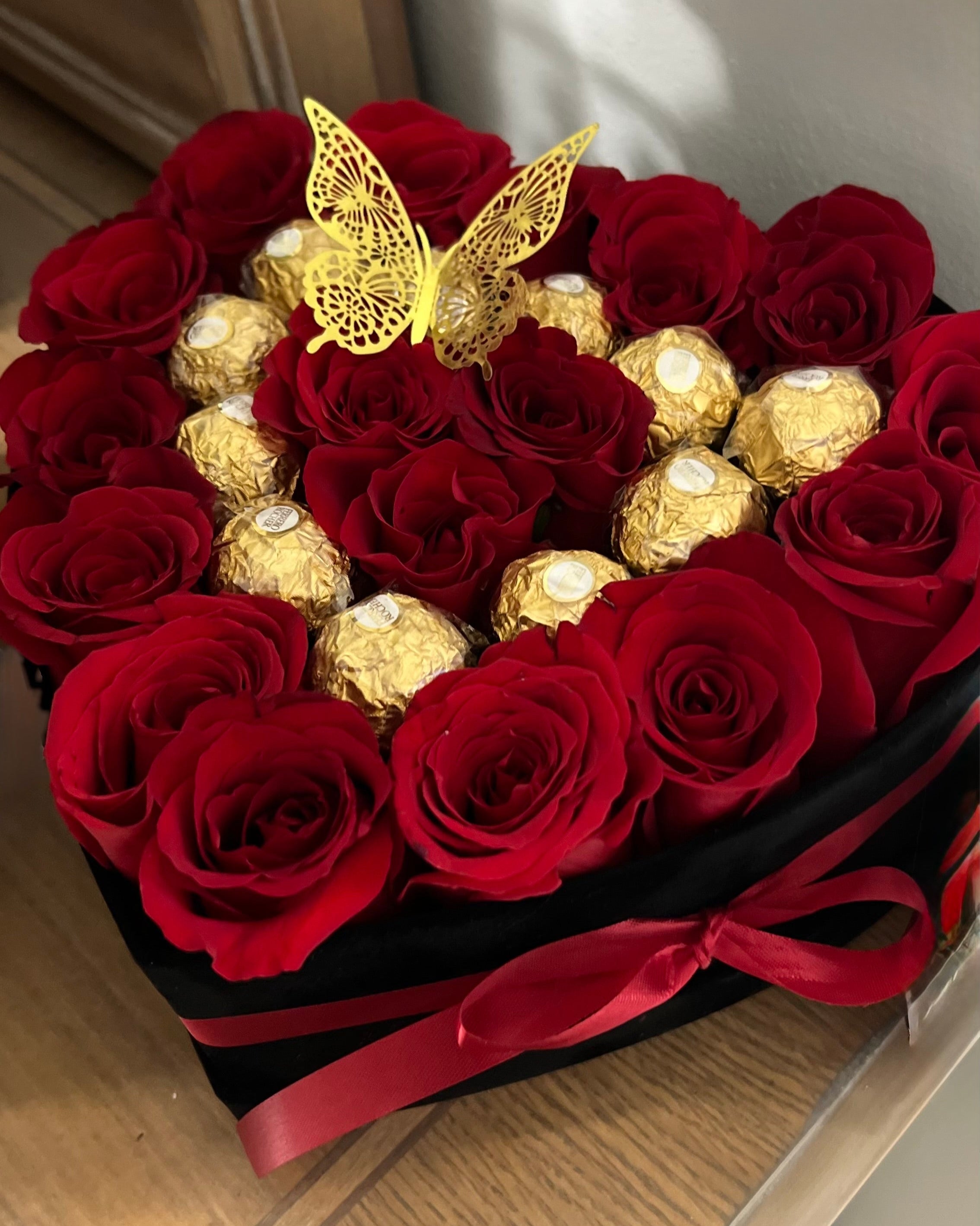 Roses and chocolates bouquet